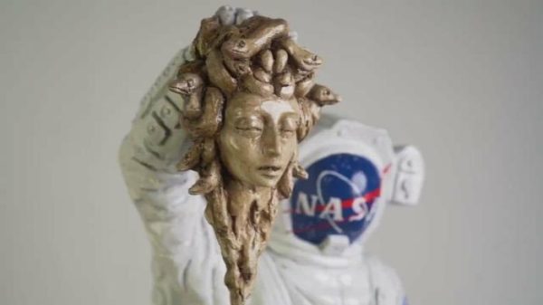 Accent Decor | Astronaut And Perseus Grande Statue Accent Decor Accent Decor