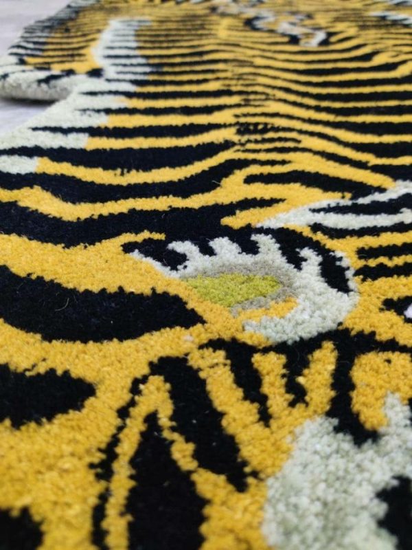 Hand Tufted Wool Rugs | Classic Tiger Yogi Accent Wool Rug, 24" x 47" Accent Rugs Accent Rugs