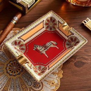 Lifestyle | Royal Horse Bone China Cigar Holder Home Decoration Lifestyle