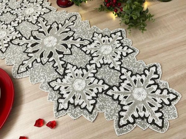 Table Linens | Christmas Snowflakes Beaded Table Runner Kitchen Table Linens