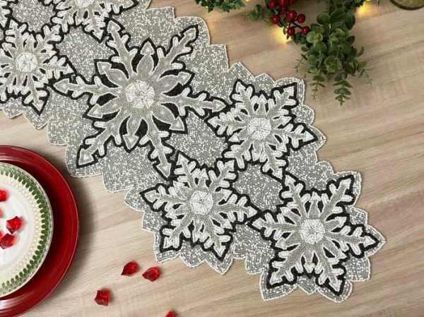 Table Linens | Christmas Snowflakes Beaded Table Runner Kitchen Table Linens