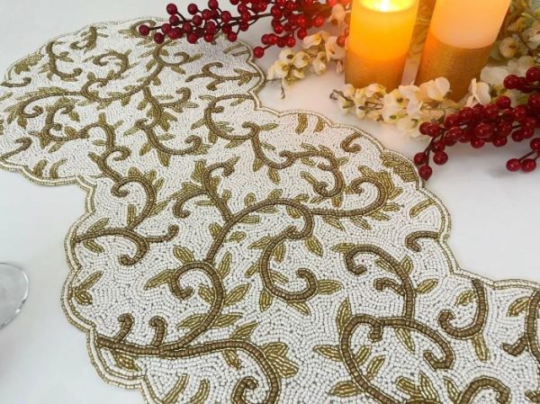 Table Linens | Classic Floral Motif Beaded Table Runner – White/Gold Kitchen Table Linens