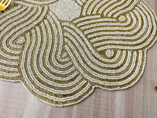 Table Linens | Intertwined Scallop Round Beaded Placemat – Gold/White Kitchen Table Linens