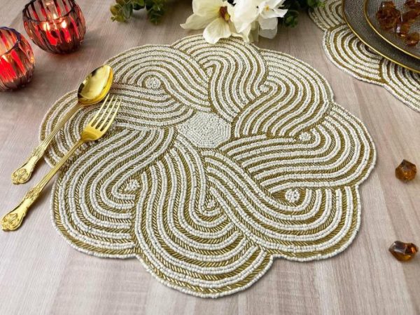 Table Linens | Intertwined Scallop Round Beaded Placemat – Gold/White Kitchen Table Linens